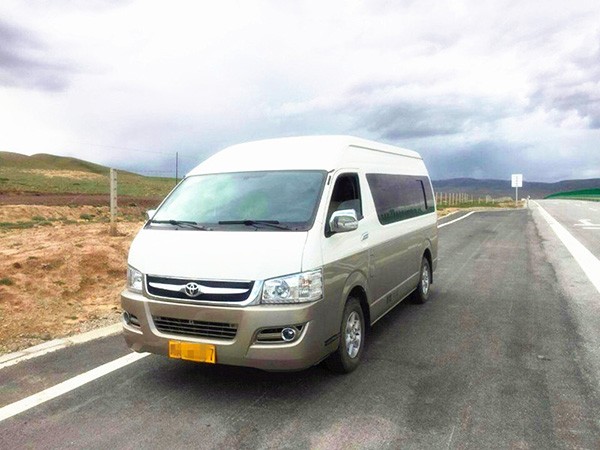 成都中巴旅游租车